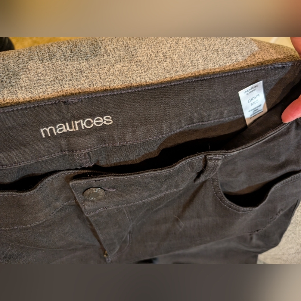 Size 20 short Maurice's distressed skinny jeans